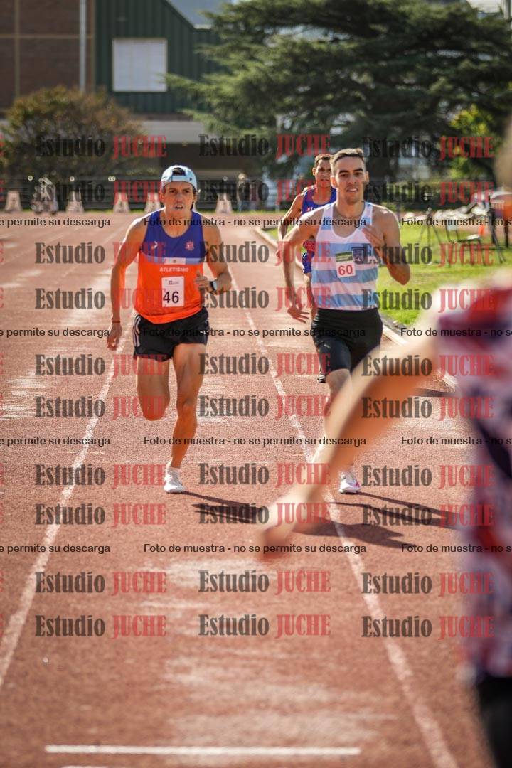 Fotos de los 800 m llanos de varones