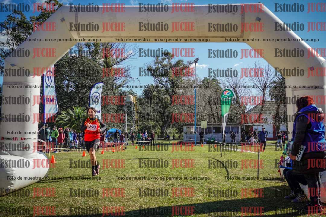 Fotos de la llegada del cross de 3000 m