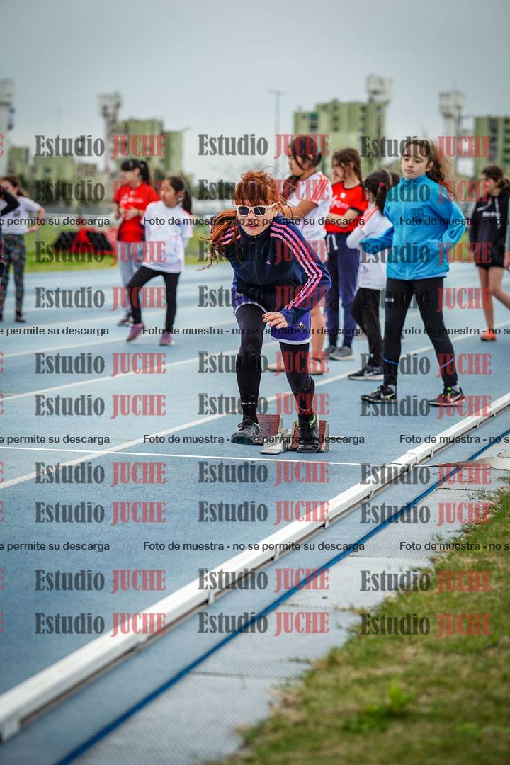 Fotos de los 50 m llanos de mujeres - U12