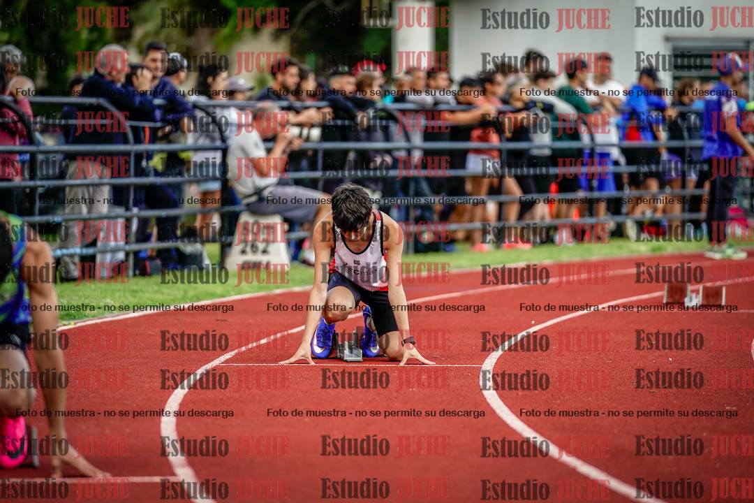 Fotos de los 400 m llanos de varones