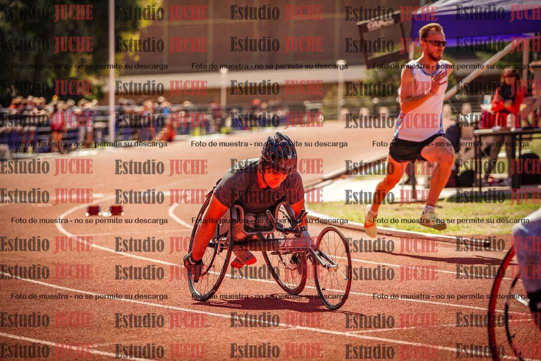 Fotos de los 400 m llanos de varones