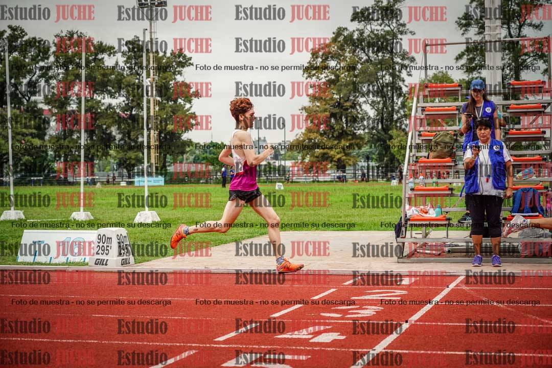 Fotos de los 800 m llanos de varones