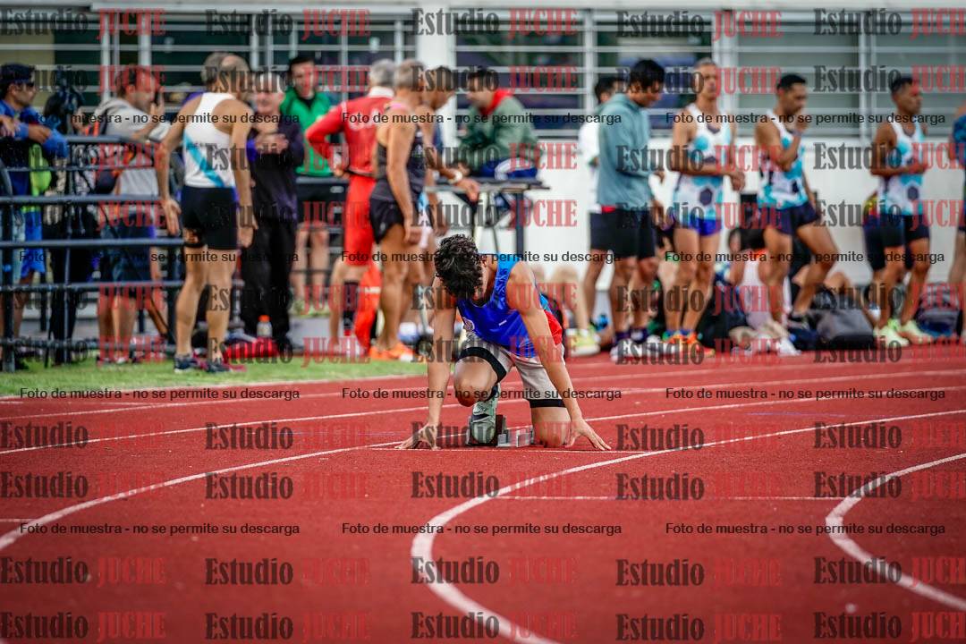 Fotos de los 400 m llanos de varones