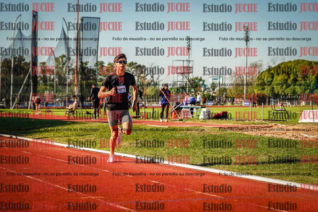 Fotos de los 800 m llanos de varones
