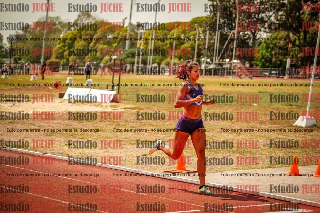 Fotos de los 800 m llanos de mujeres - combinadas 7