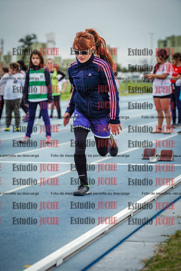 Fotos de los 50 m llanos de mujeres - U12