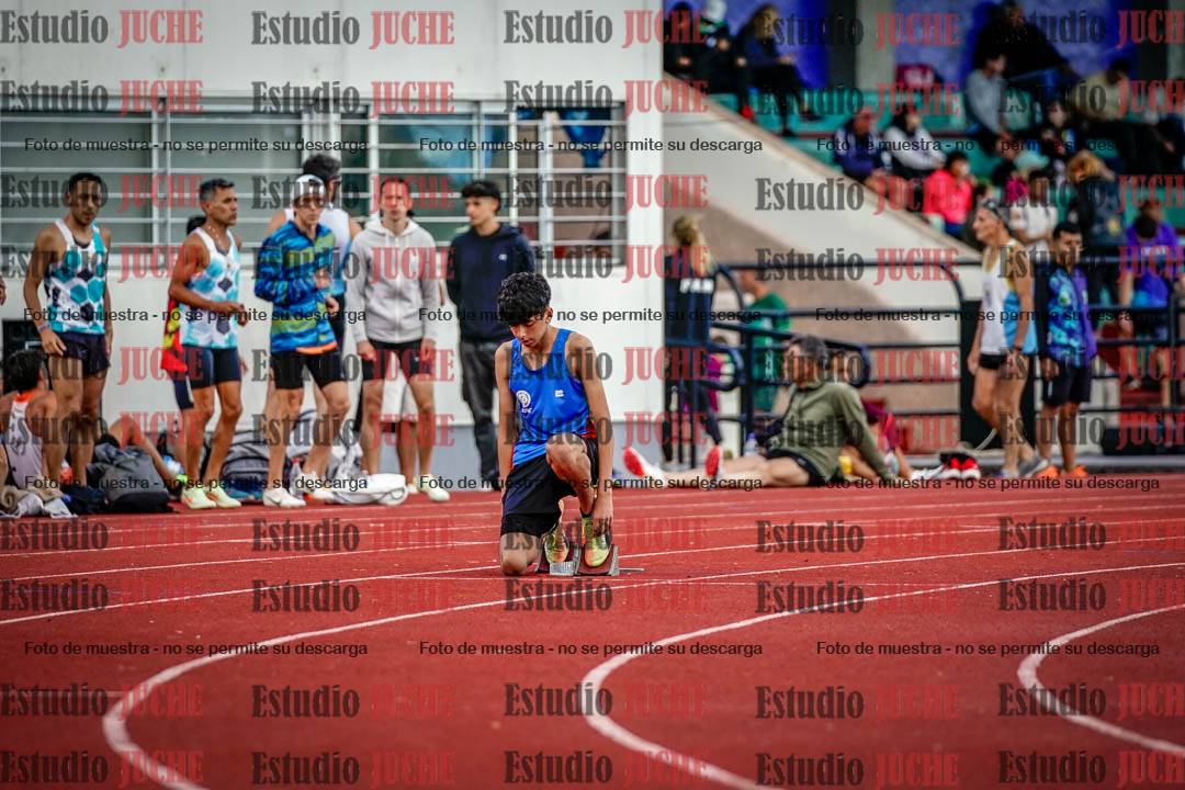 Fotos de los 400 m llanos de varones