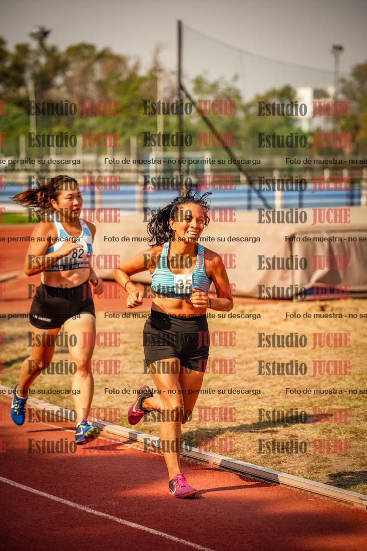 Fotos de los 1500 m llanos de mujeres