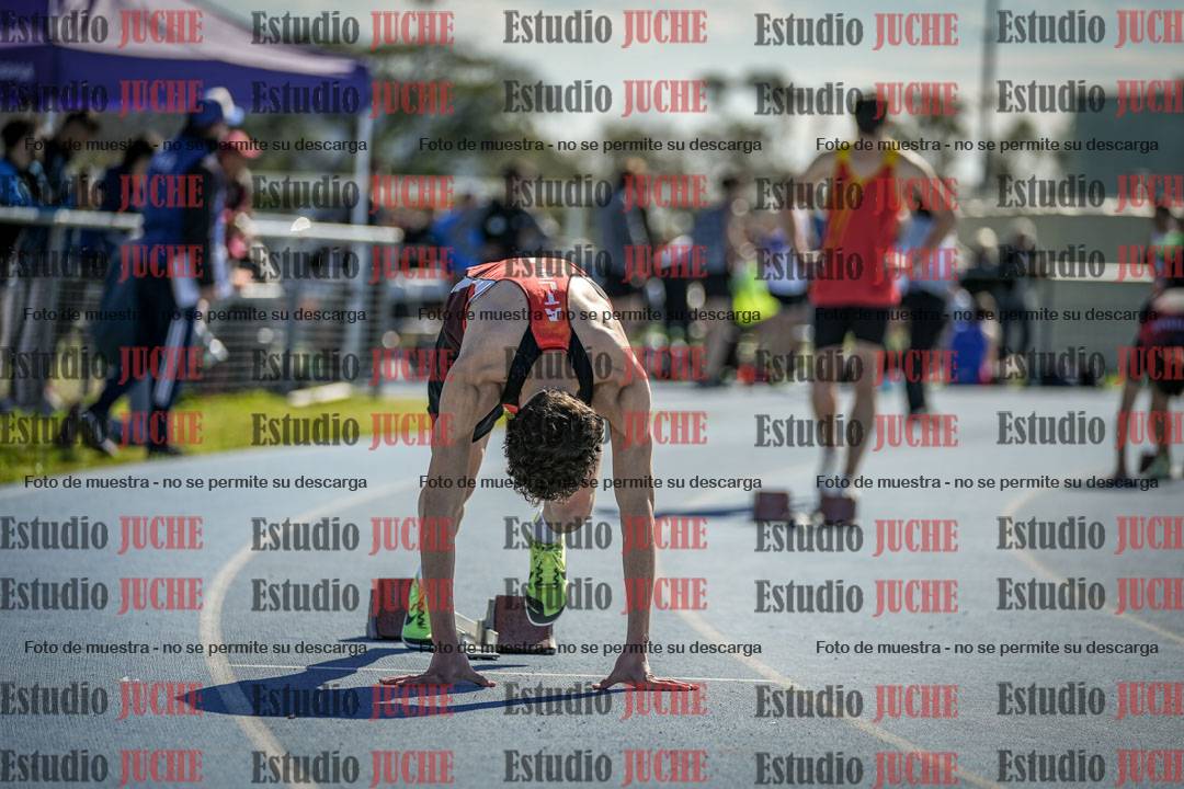 Fotos de los 400 m llanos de varones