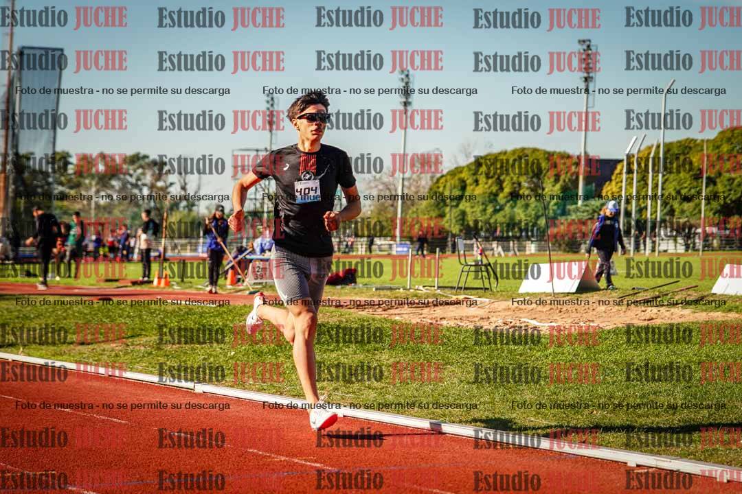 Fotos de los 800 m llanos de varones