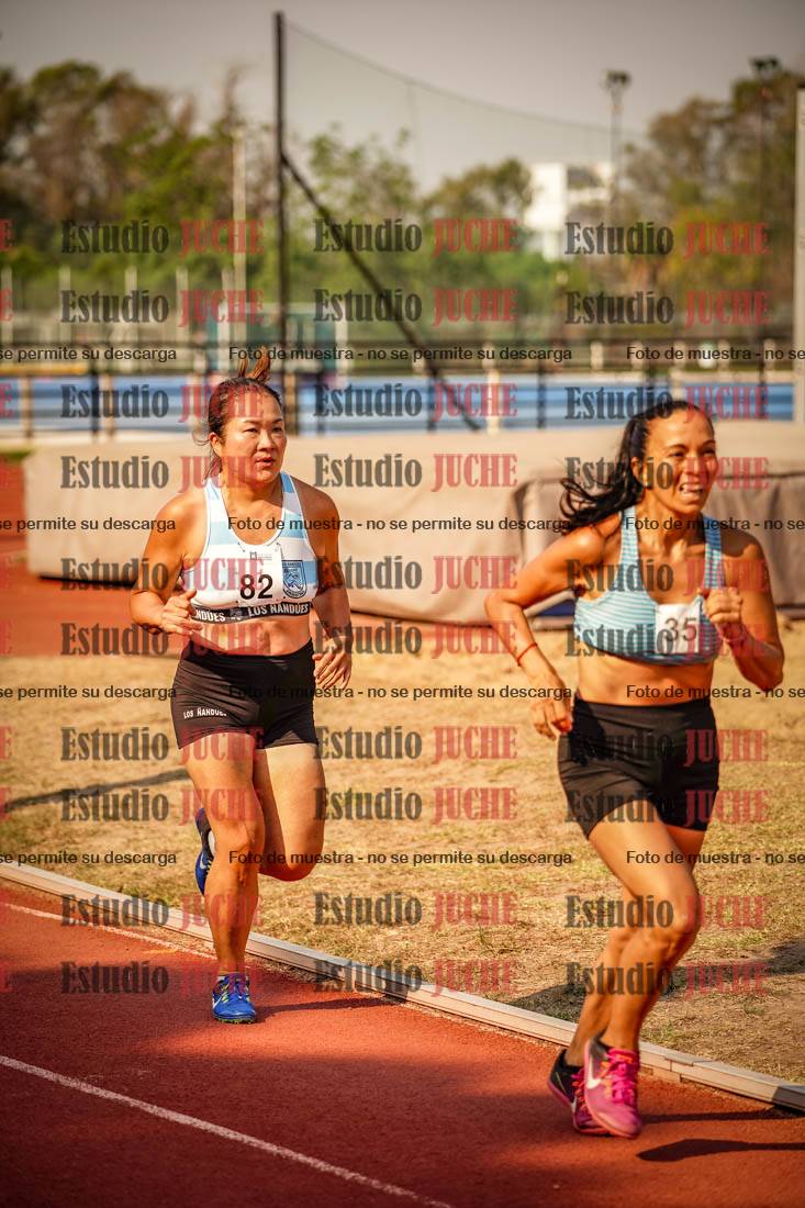 Fotos de los 1500 m llanos de mujeres