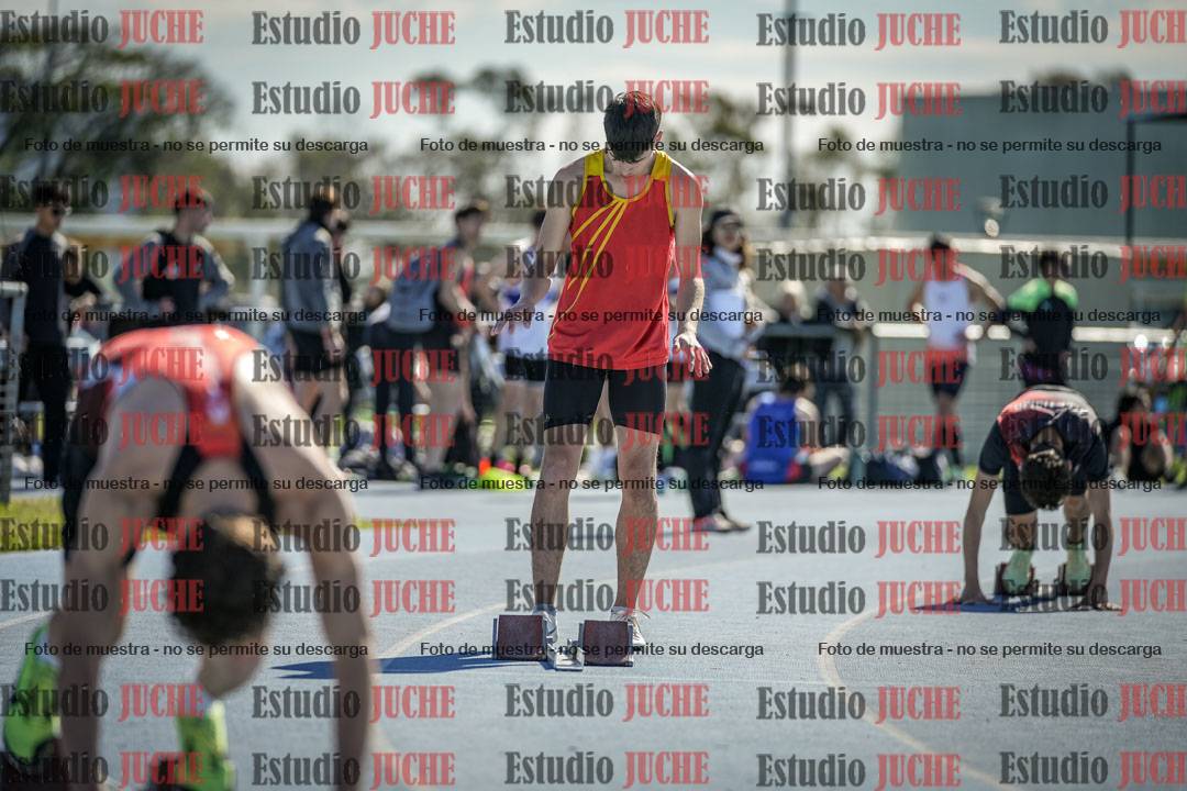 Fotos de los 400 m llanos de varones