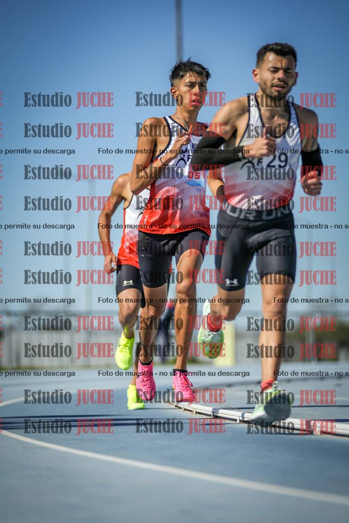 Fotos de los 5000 m llanos de mujeres y varones