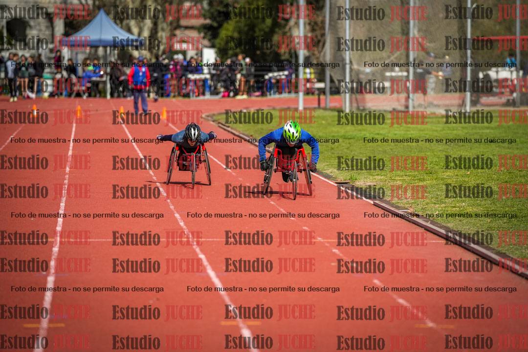 Fotos de los 800 m llanos de silla de ruedas