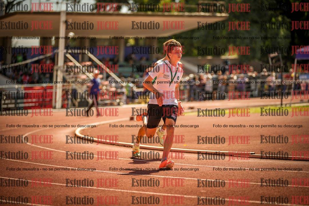 Fotos de los 400 m llanos de varones