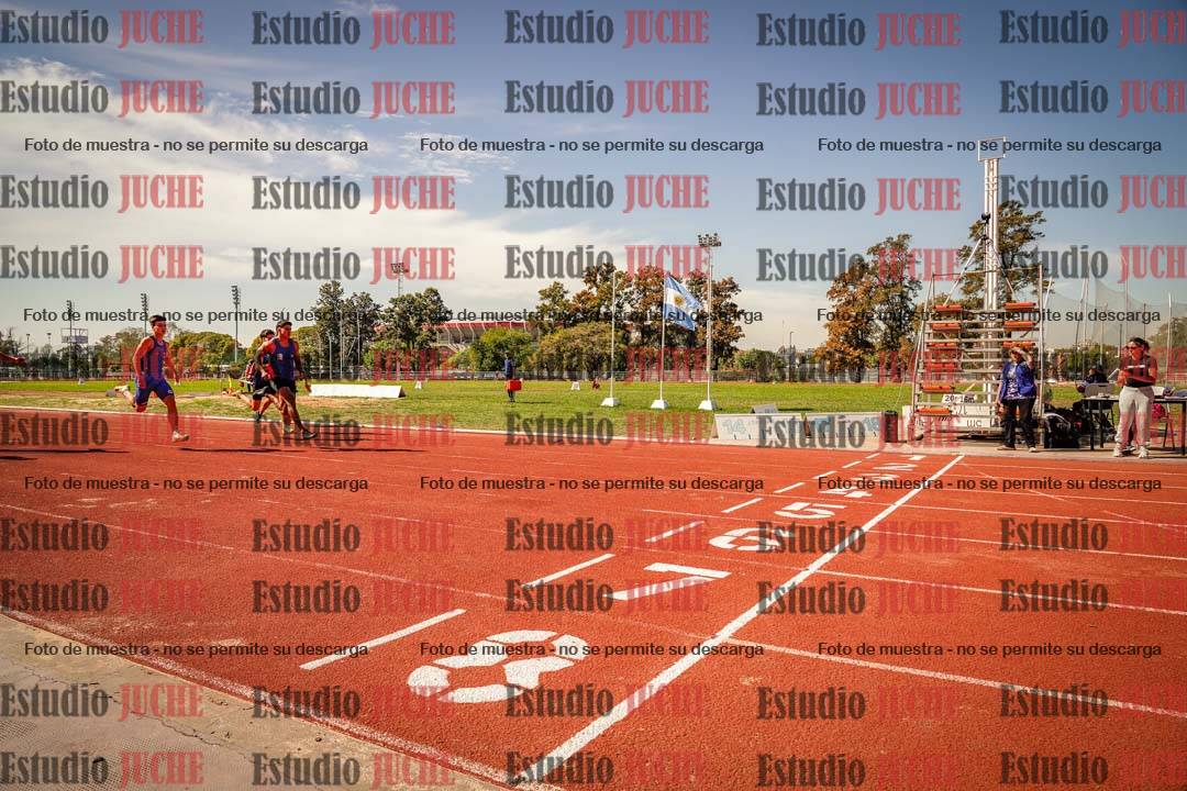Fotos de los 100 m llanos de varones