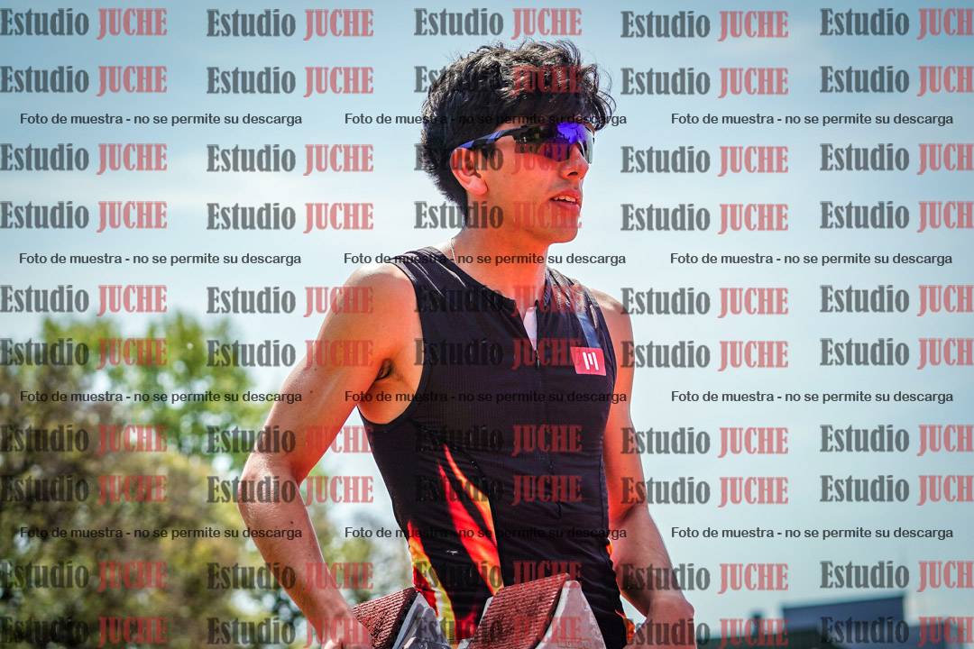 Fotos de los 400 m llanos de varones