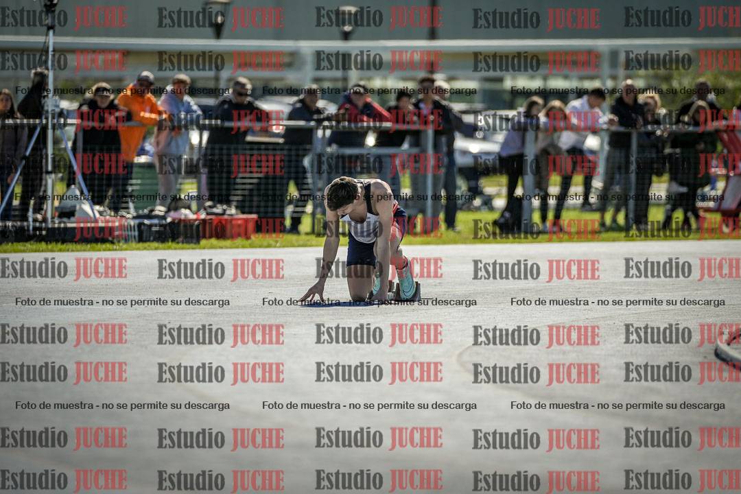 Fotos de los 400 m llanos de varones