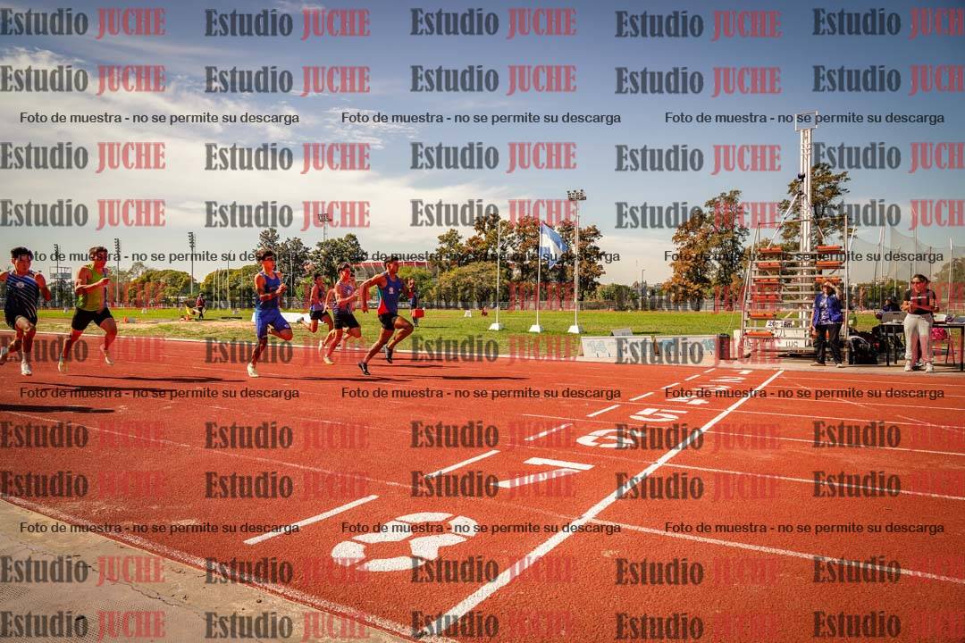 Fotos de los 100 m llanos de varones