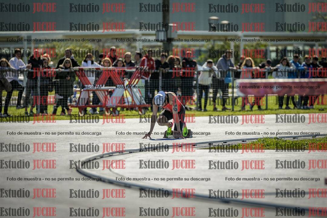 Fotos de los 400 m llanos de varones