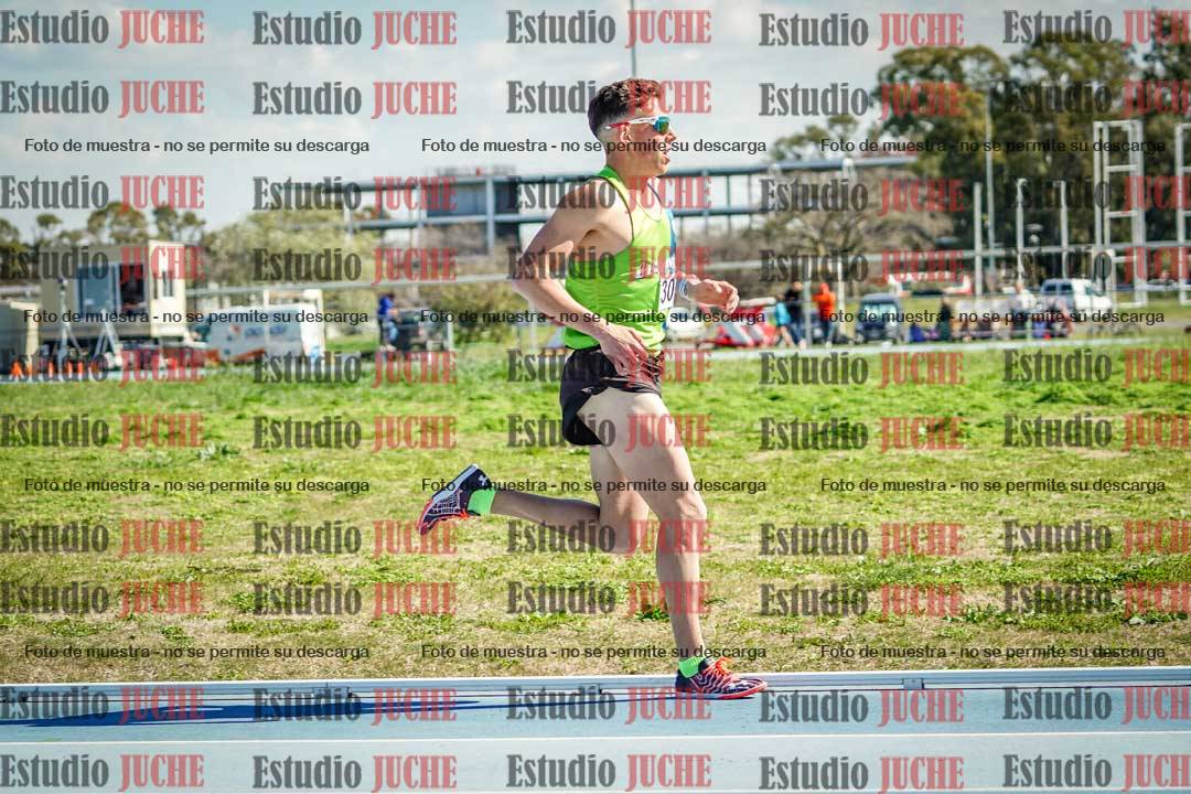 Fotos de los 5000 m llanos de mujeres y varones