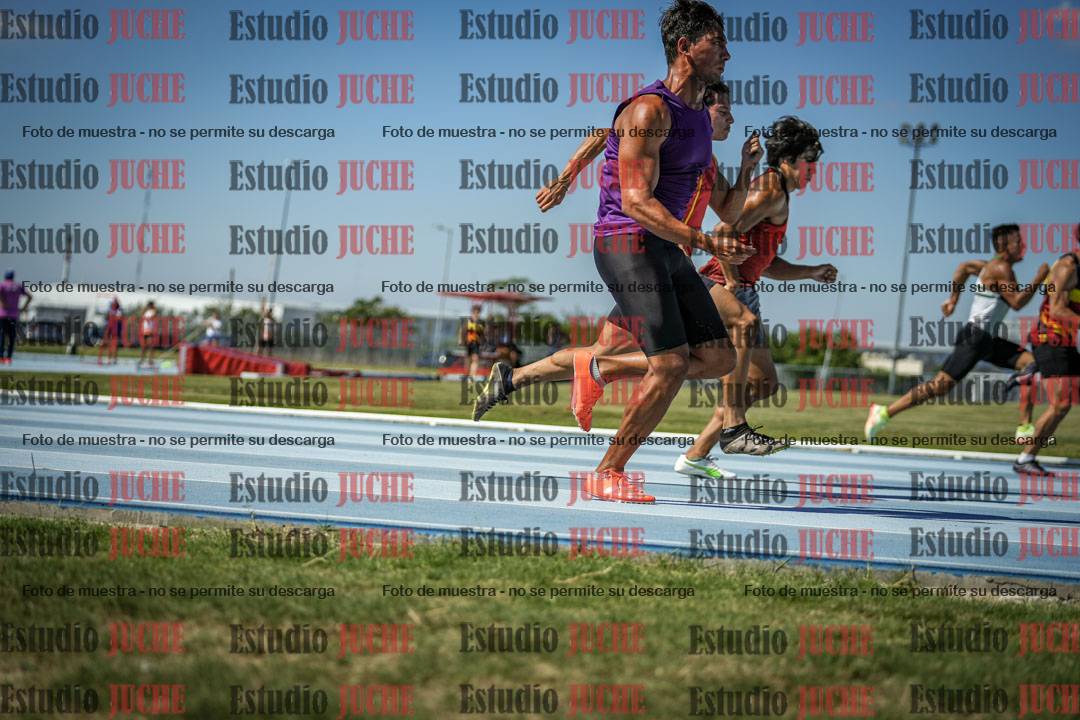 Fotos de los 100 m llanos de varones