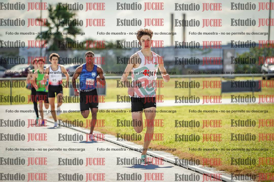 Fotos de los 800 m llanos de varones