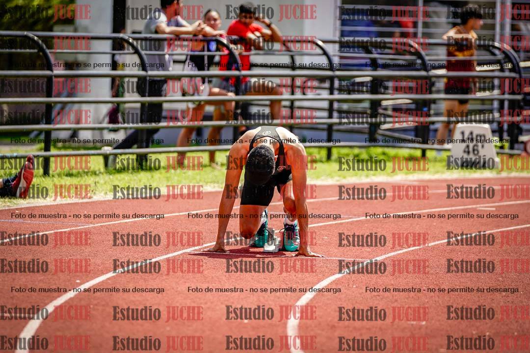 Fotos de los 400 m llanos de varones