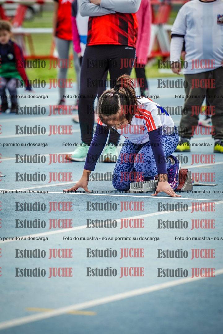 Fotos de los 50 m llanos de mujeres - U12
