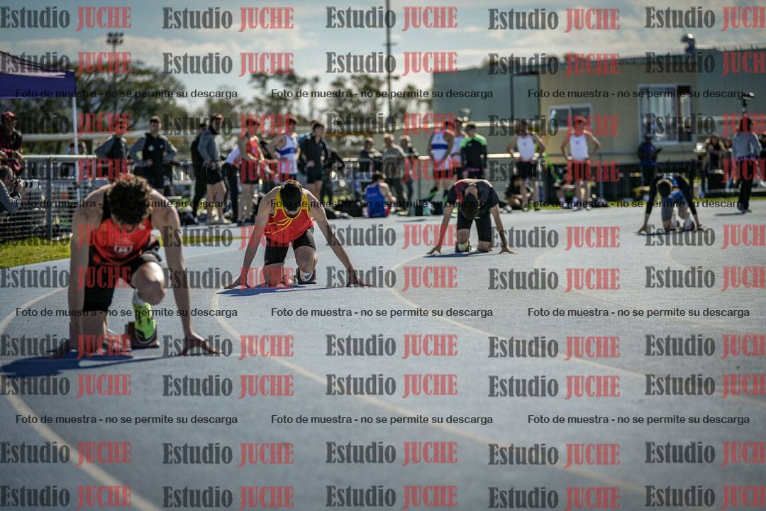 Fotos de los 400 m llanos de varones