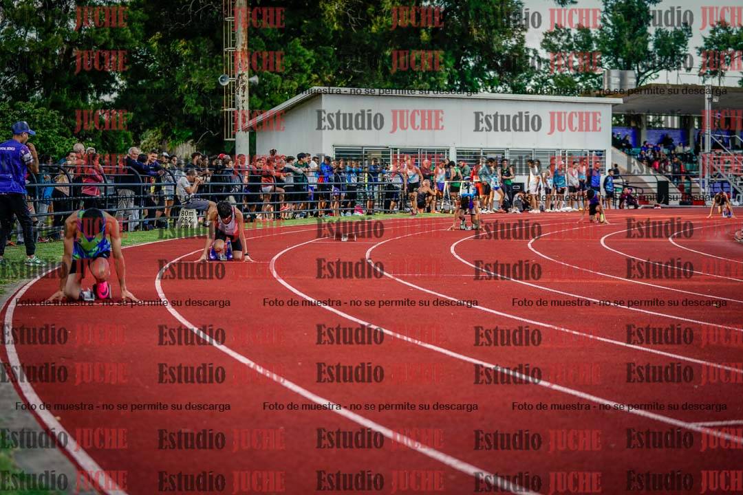 Fotos de los 400 m llanos de varones
