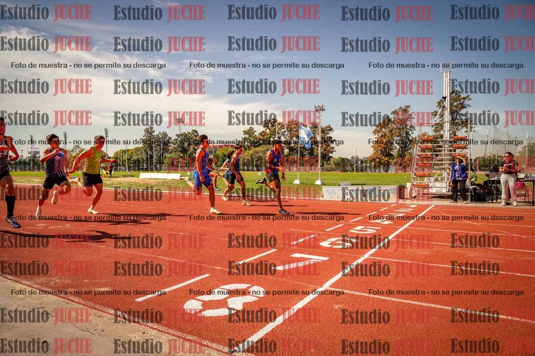 Fotos de los 100 m llanos de varones