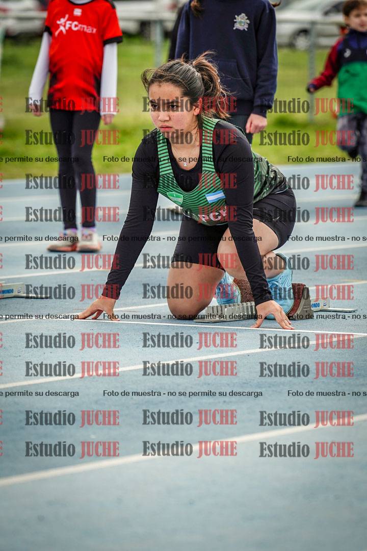 Fotos de los 50 m llanos de mujeres - U12