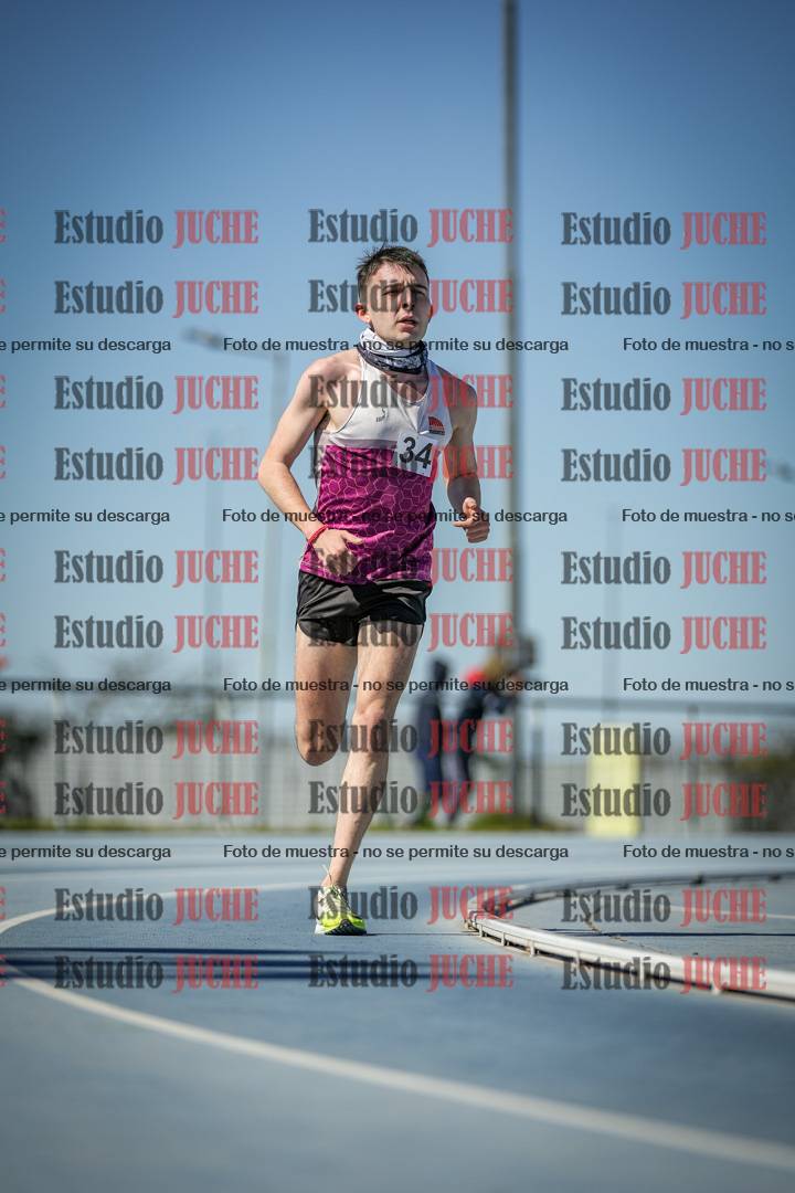Fotos de los 5000 m llanos de mujeres y varones