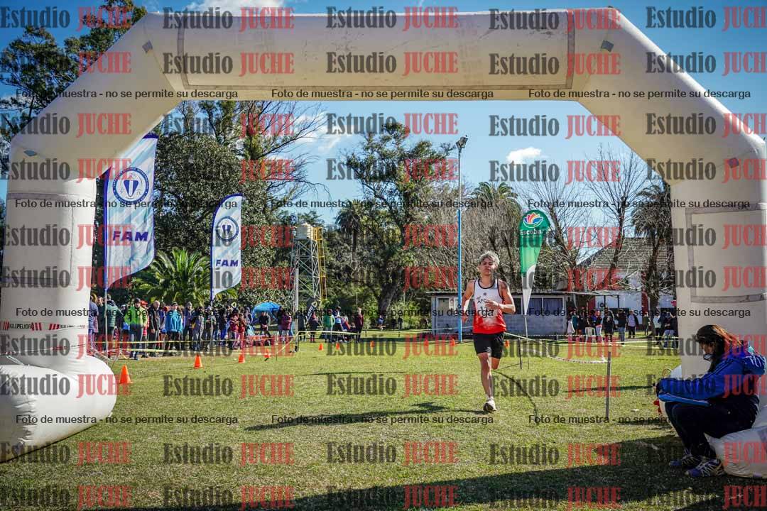 Fotos de la llegada del cross de 3000 m