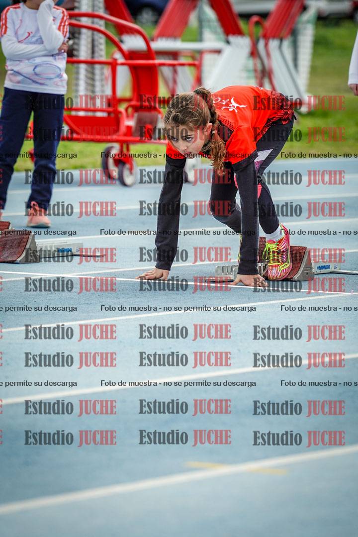 Fotos de los 50 m llanos de mujeres - U12