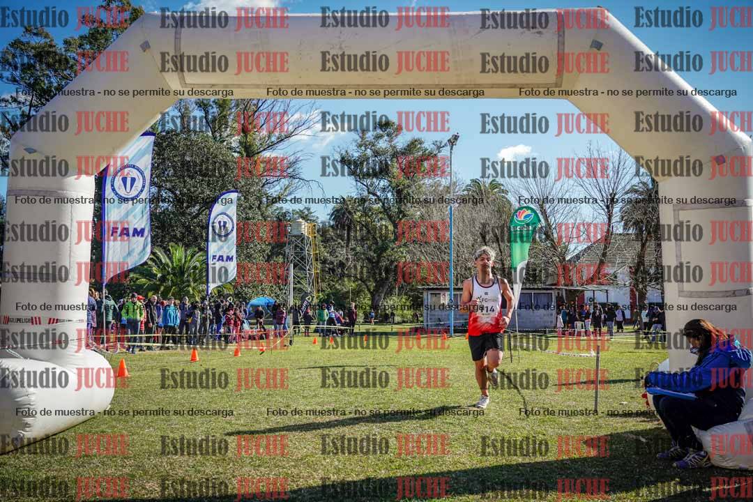 Fotos de la llegada del cross de 3000 m