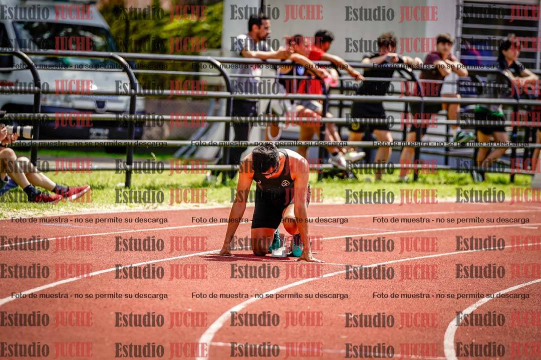 Fotos de los 400 m llanos de varones