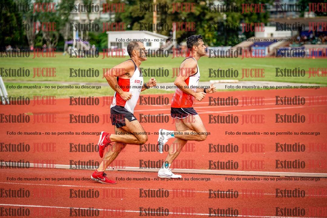 Fotos de los 3000 m llanos de varones