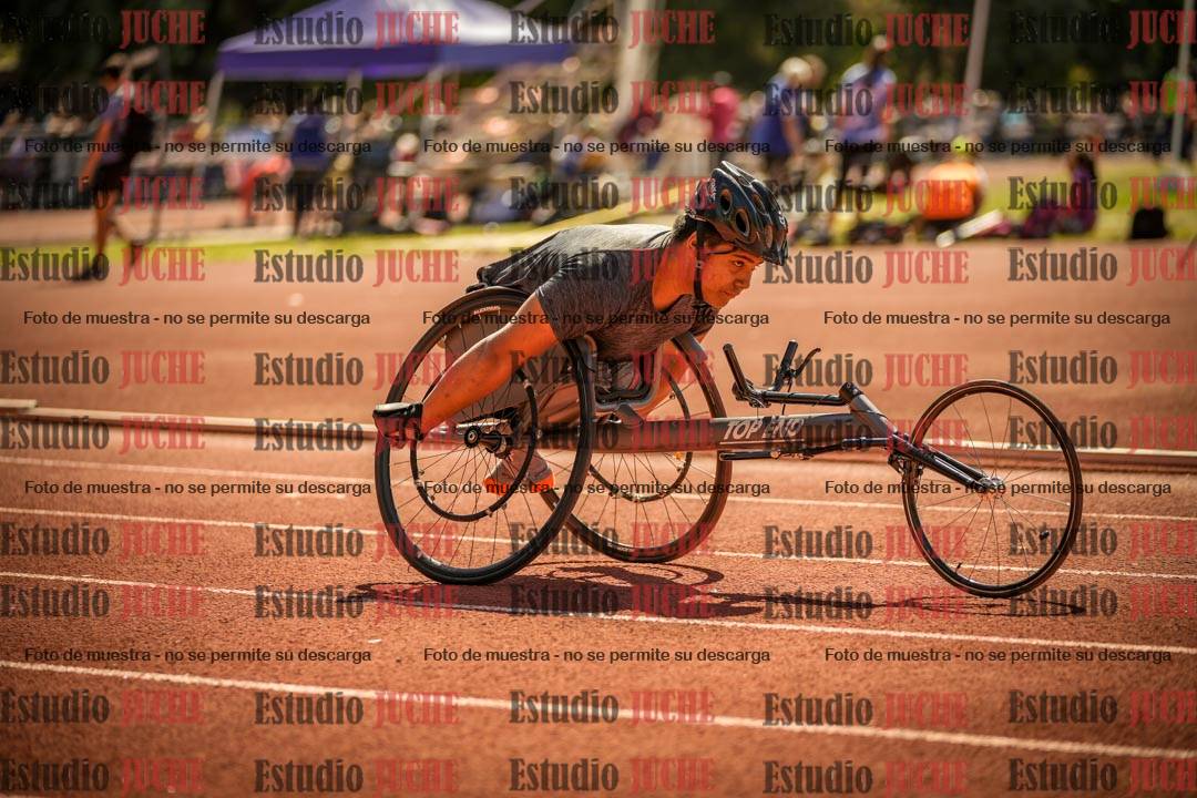 Fotos de los 400 m llanos de varones