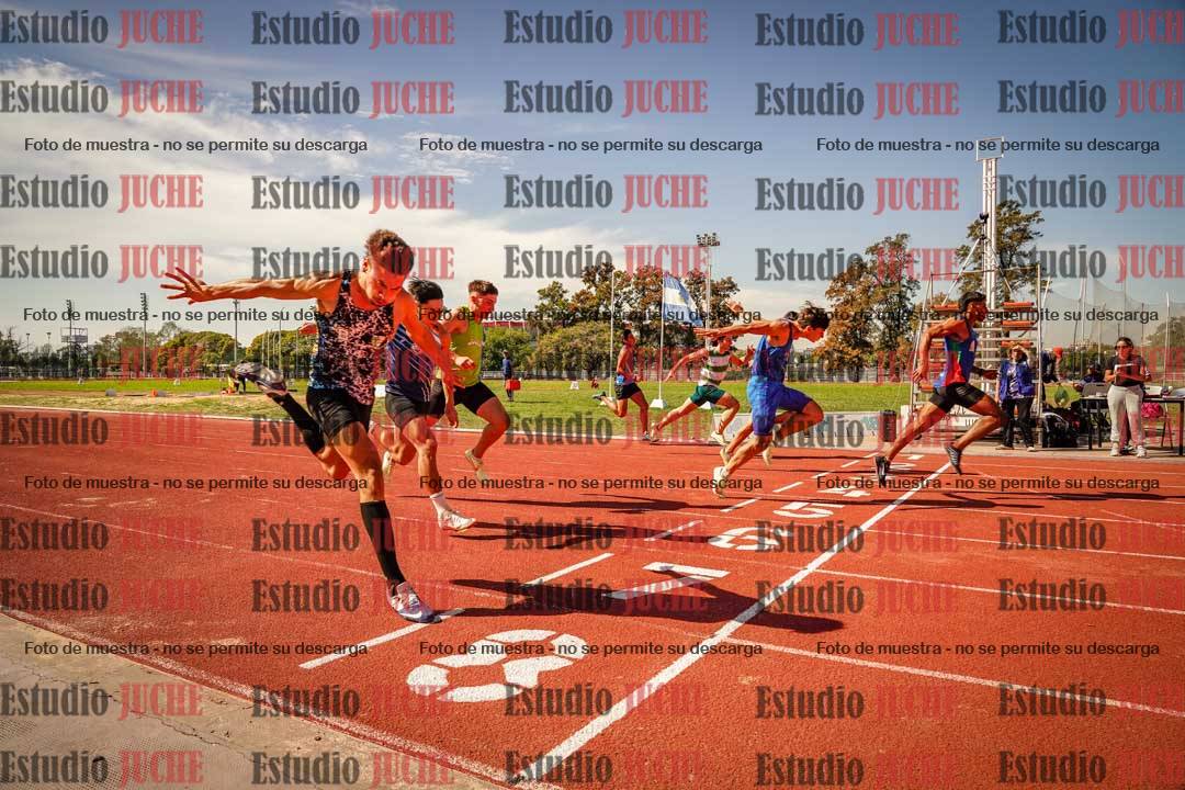 Fotos de los 100 m llanos de varones