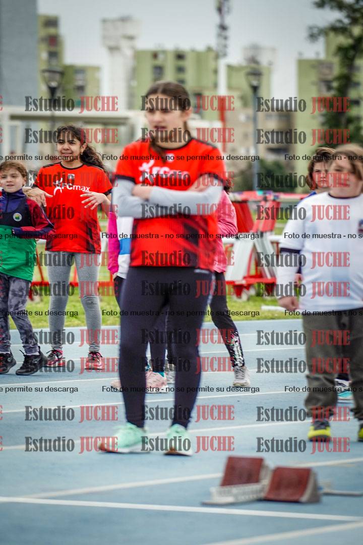 Fotos de los 50 m llanos de mujeres - U12