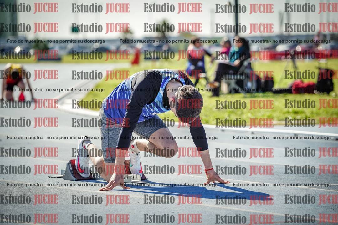 Fotos de los 400 m llanos de varones