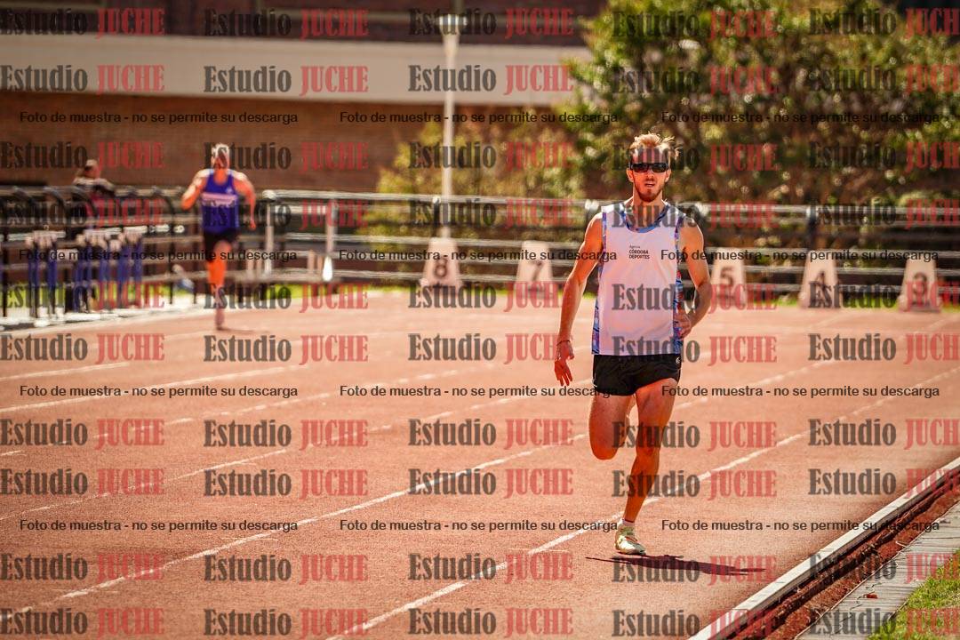 Fotos de los 400 m llanos de varones