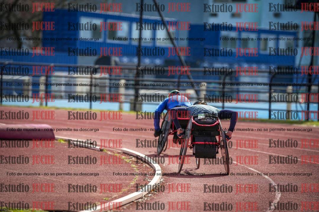 Fotos de los 800 m llanos de silla de ruedas