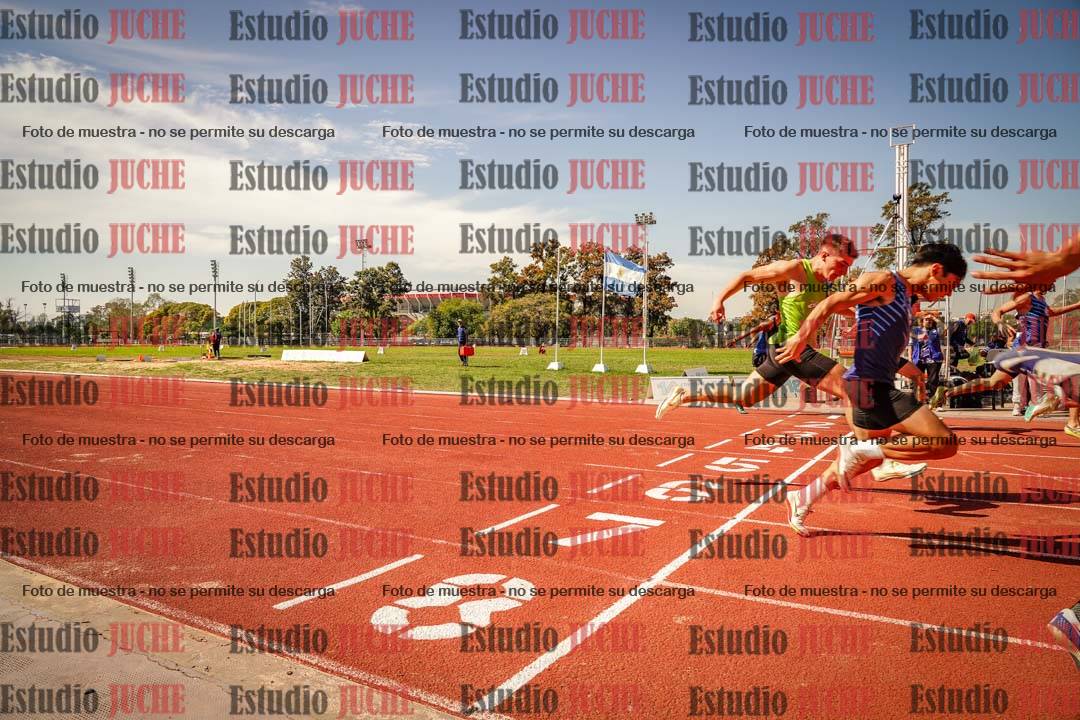 Fotos de los 100 m llanos de varones