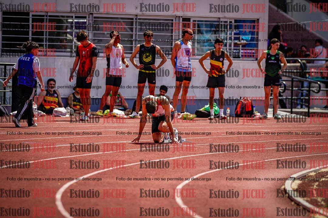 Fotos de los 400 m llanos de varones