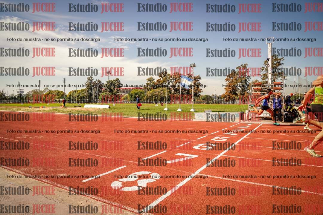 Fotos de los 100 m llanos de varones