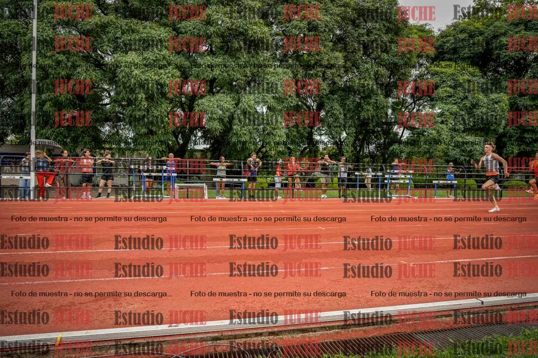 Fotos de los 100 m llanos de varones