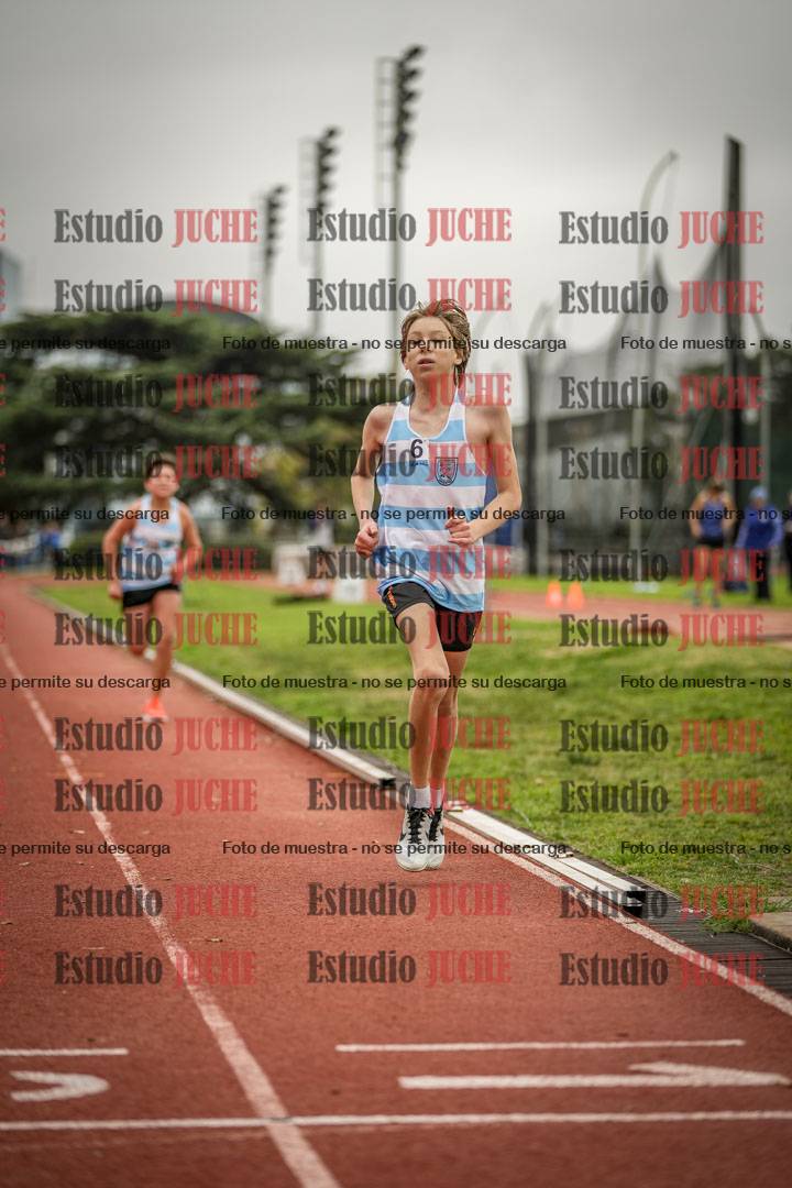 Fotos de los 2400 m llanos de varones
